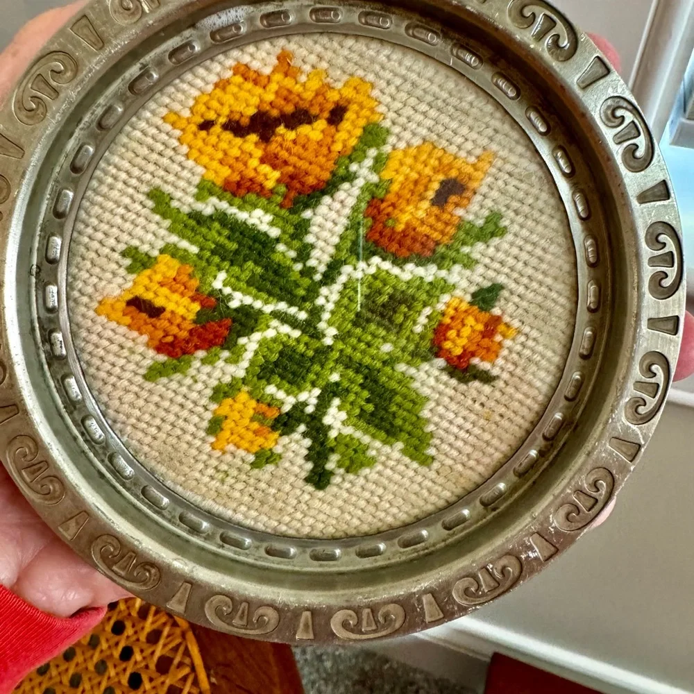 Vintage Coasters Needlepoint Floral Decorative Silver Tone Set of Two - Picture 4 of 6